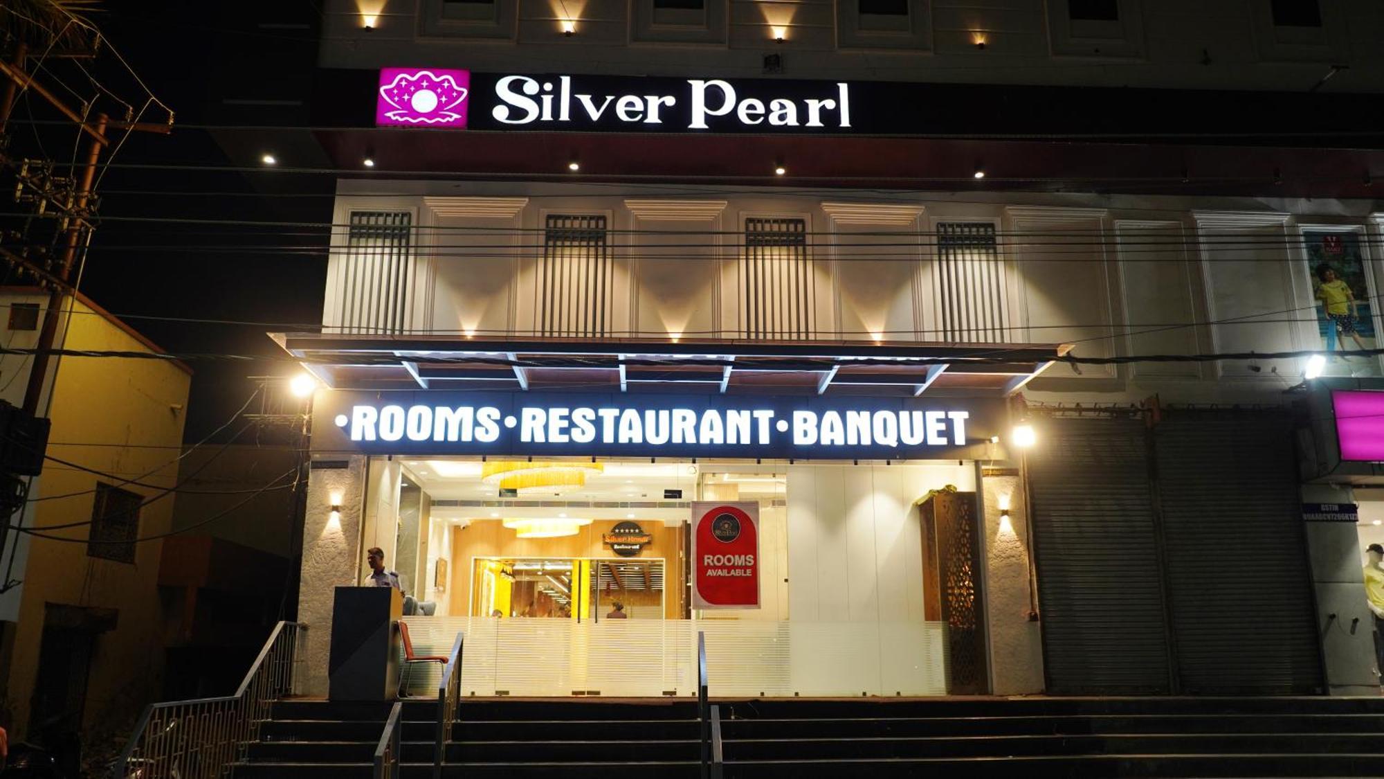 Hotel Silver Pearl Alīgarh Exteriér fotografie